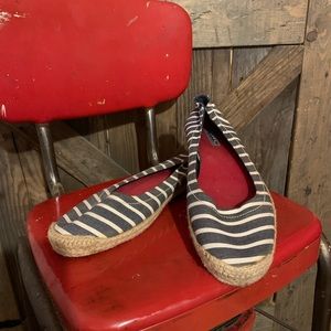 Sperry blue striped flats